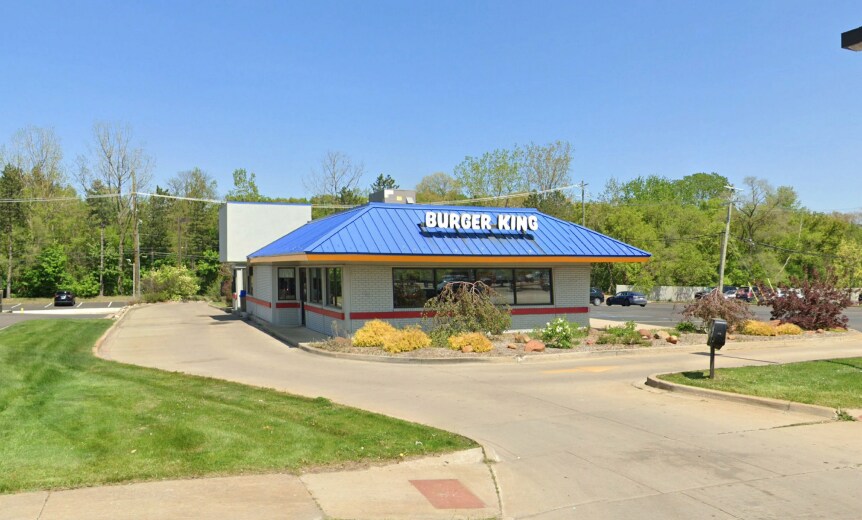 More Photos Of 6674 Dixie Hwy, Clarkston Fast Food For Lease