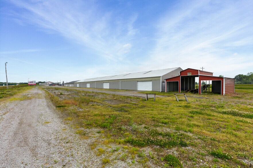 More Photos Of 2149 E Frontage Rd, Staunton Auto Dealership For Sale