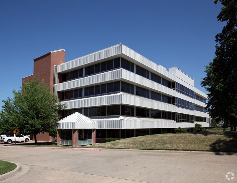 More Photos Of 1001 Technology Dr, Little Rock Office For Lease