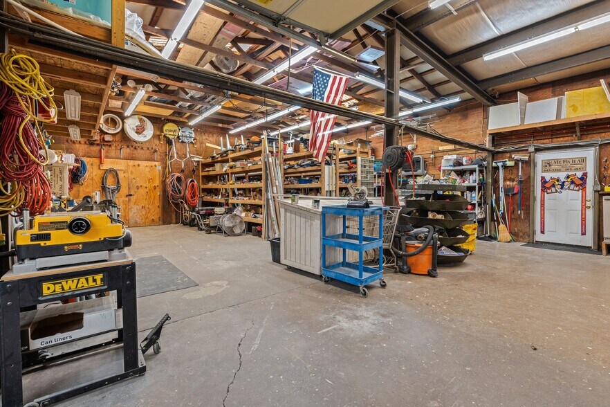 More Photos Of 201 Graves Rd, Goodlettsville Office For Sale