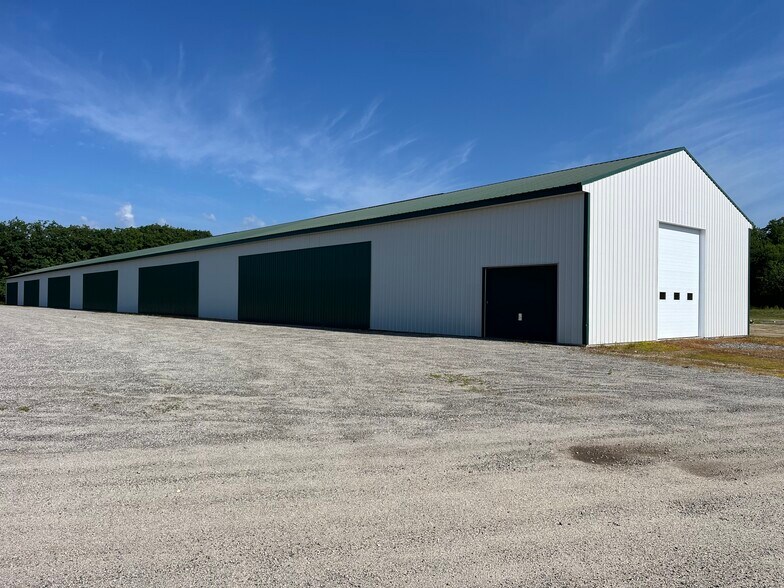 More Photos Of 40 Airport Rd, Turner Warehouse For Lease