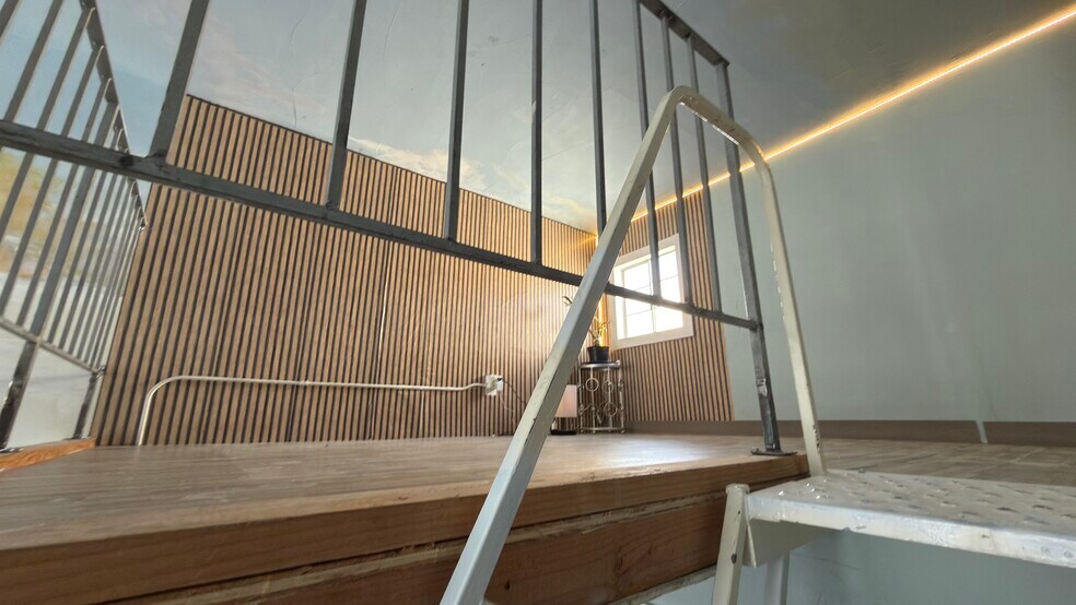 More Photos Of 5329 Fairfax Ave, Oakland Storefront For Lease