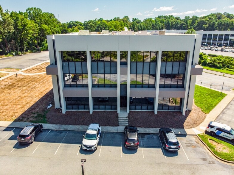 More Photos Of 1 Centerview Dr, Greensboro Unknown For Lease