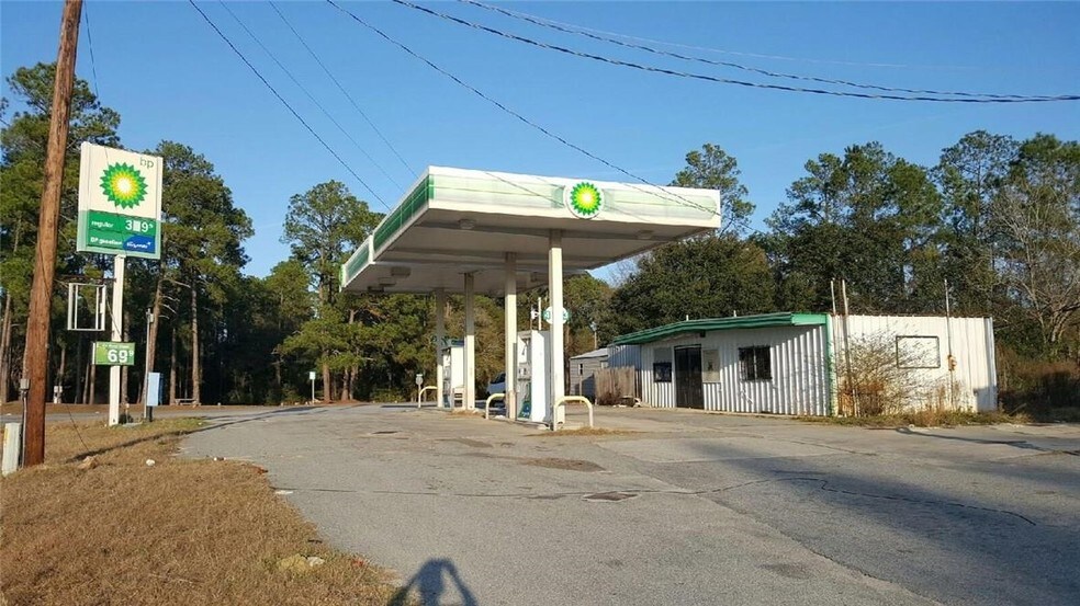 More Photos Of 12626 Us Highway 221, Soperton Freestanding For Sale