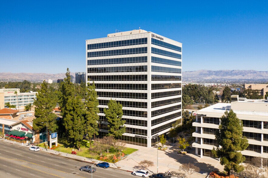 More Photos Of 21031 Ventura Blvd, Woodland Hills Office For Lease