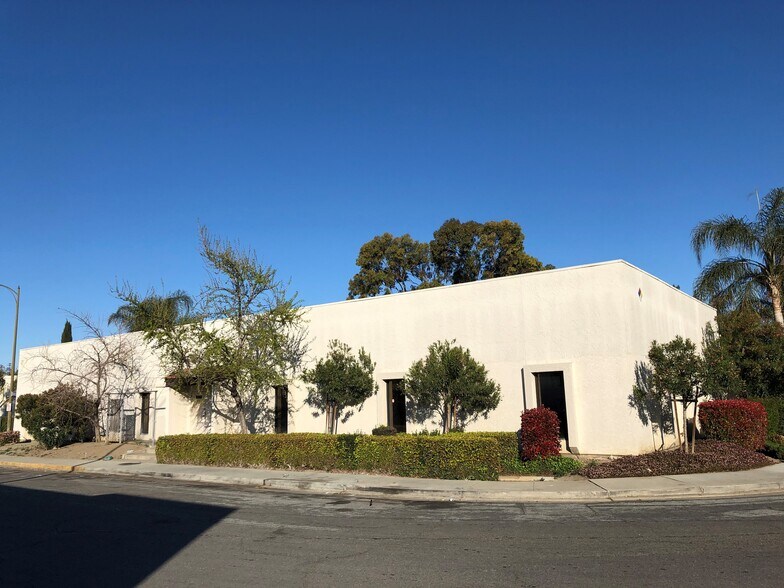 More Photos Of 1605 Remuda Ln, San Jose Light Distribution For Lease