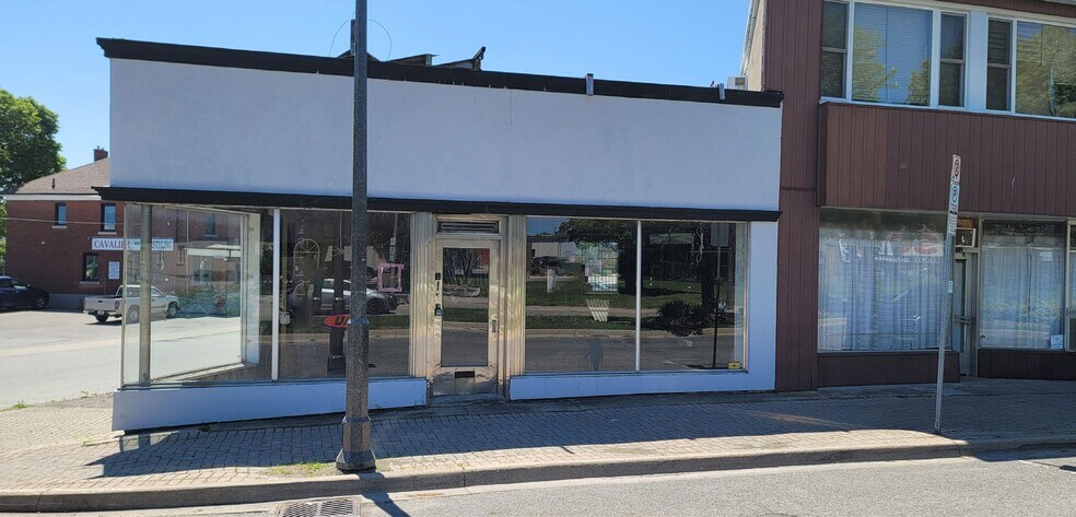 More Photos Of 4728 Valley Way, Niagara Falls Auto Repair For Sale