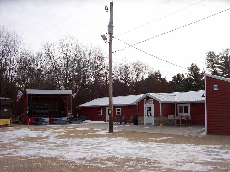 More Photos Of 330 County Road B, Montello Flex For Sale