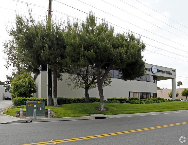 More Photos Of 17872 Cowan Ave, Irvine Light Manufacturing For Sale