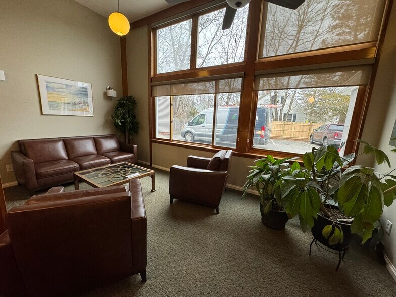 More Photos Of 152 Forbes St, Riverside Office Residential For Sale