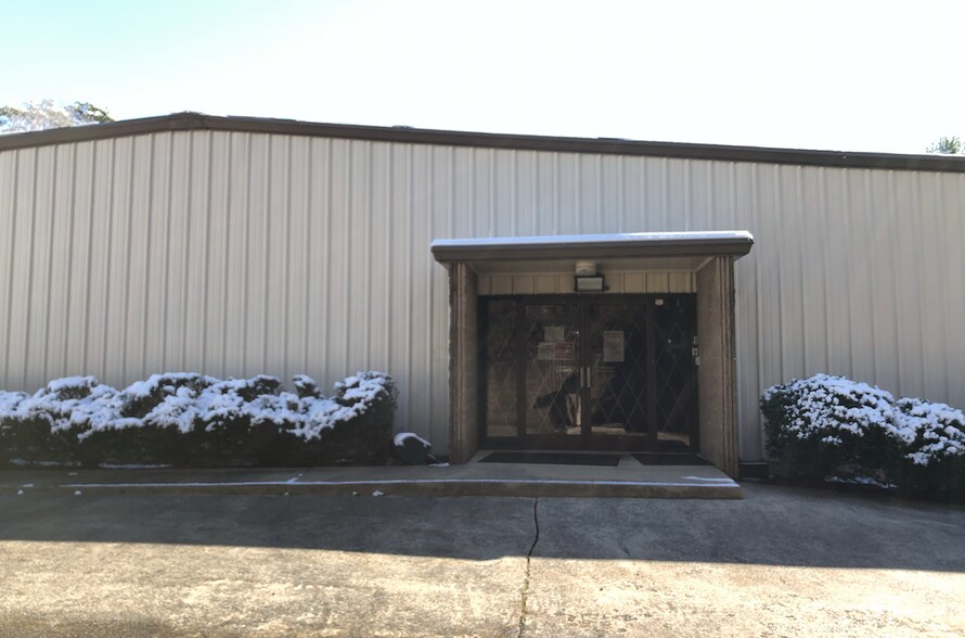 More Photos Of 121 S Lasalle St, Durham Warehouse For Lease