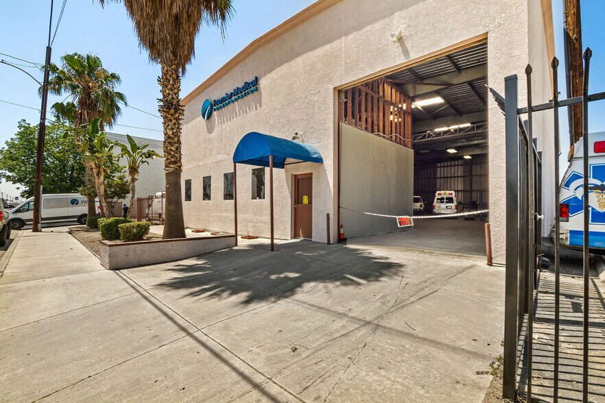 More Photos Of 484 E Redlands Blvd, San Bernardino Auto Repair For Sale