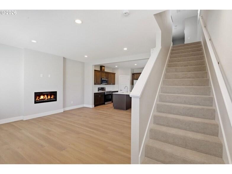 More Photos Of 4011 SW Royal Ave, Gresham Specialty For Sale