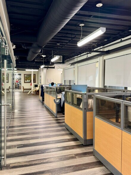 More Photos Of 17550 Gillette Ave, Irvine Manufacturing For Sale