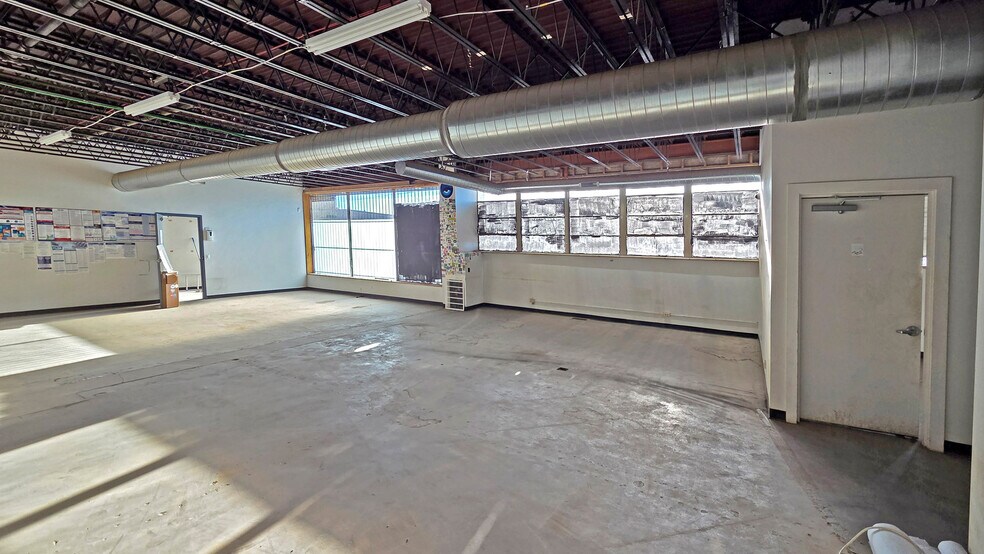 More Photos Of 150 Rio Grande Blvd, Denver Warehouse For Sale