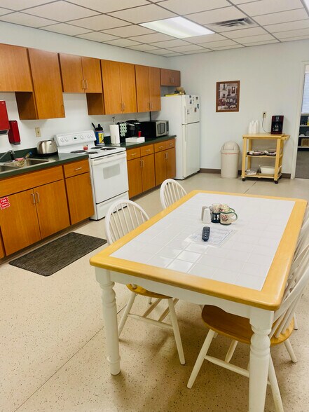 More Photos Of 12272 Intraplex Pky, Gulfport Office For Sale