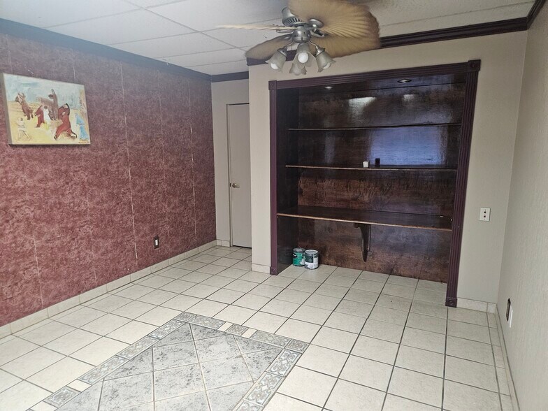 More Photos Of 970 S Campbell Ave, Tucson Warehouse For Lease