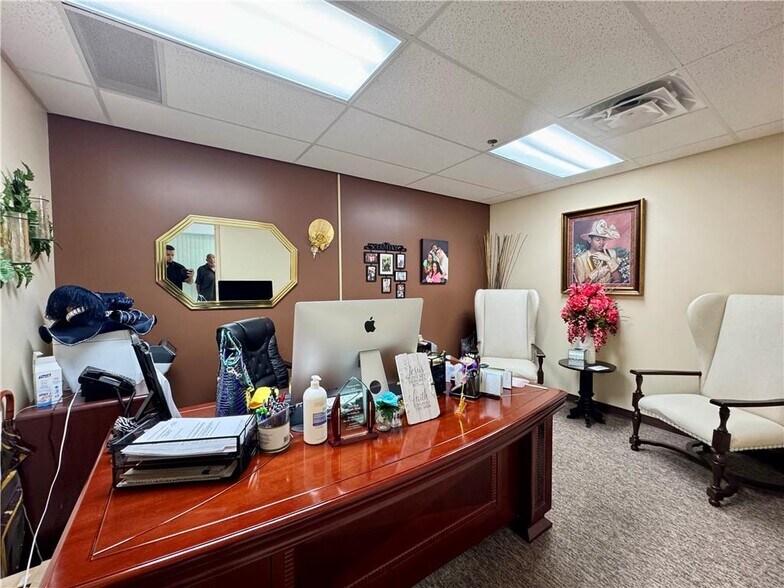 More Photos Of 8701 Sni-A-Bar Rd, Kansas City Religious Facility For Sale
