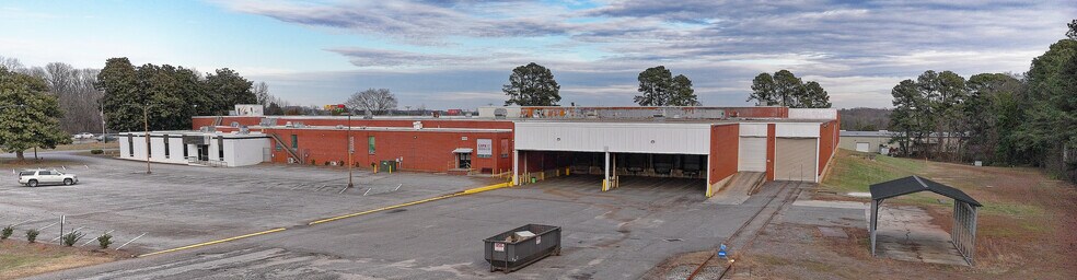 More Photos Of 930 Meacham Rd, Statesville Manufacturing For Sale