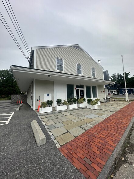 More Photos Of 28 S Orleans Rd, Orleans Bank For Sale
