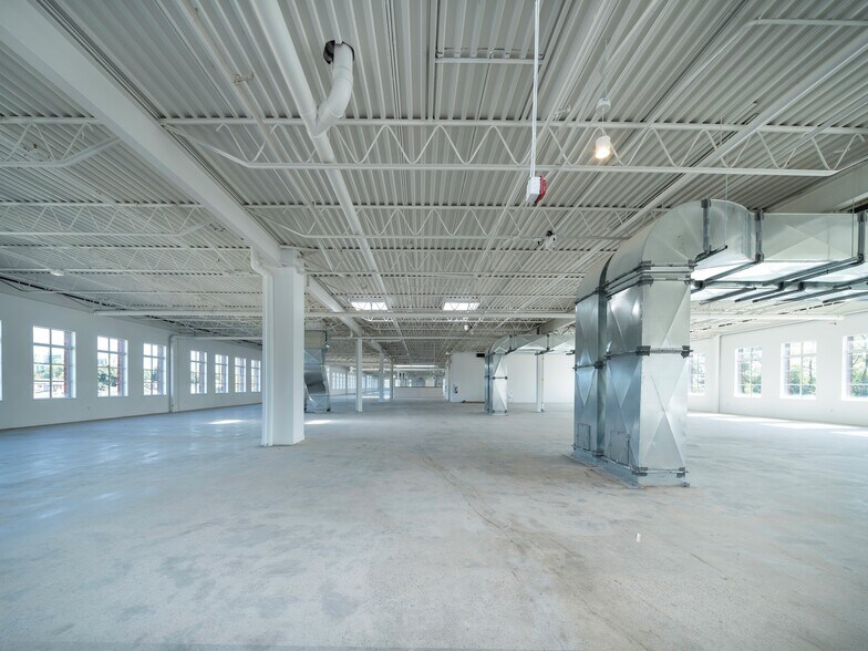 More Photos Of 2650-2672 St. Clair Ave W, Toronto Freestanding For Sale