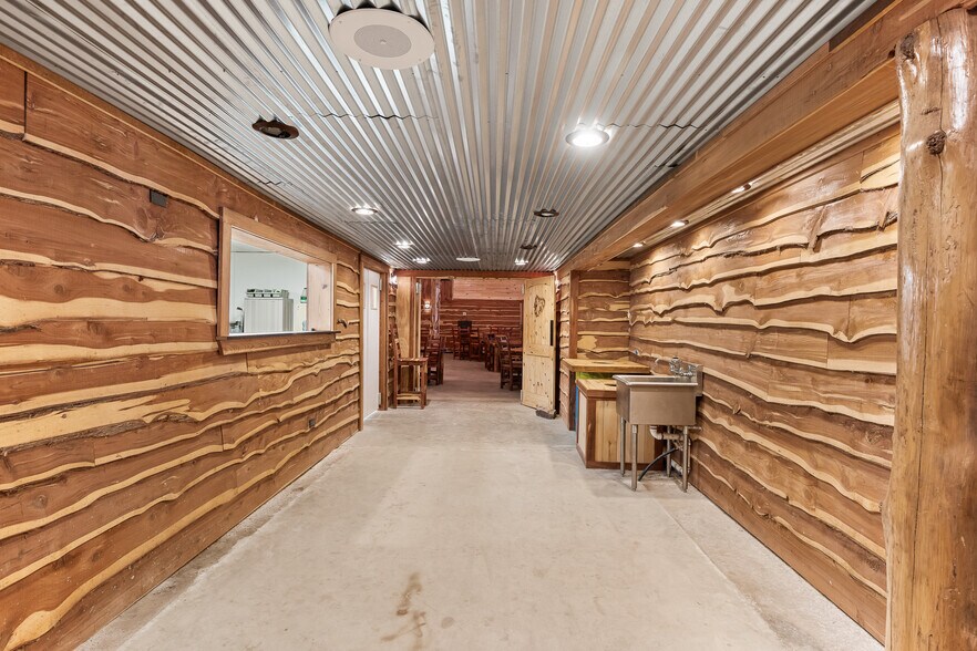 More Photos Of 2692 Highway 105 W, Navasota Specialty For Sale