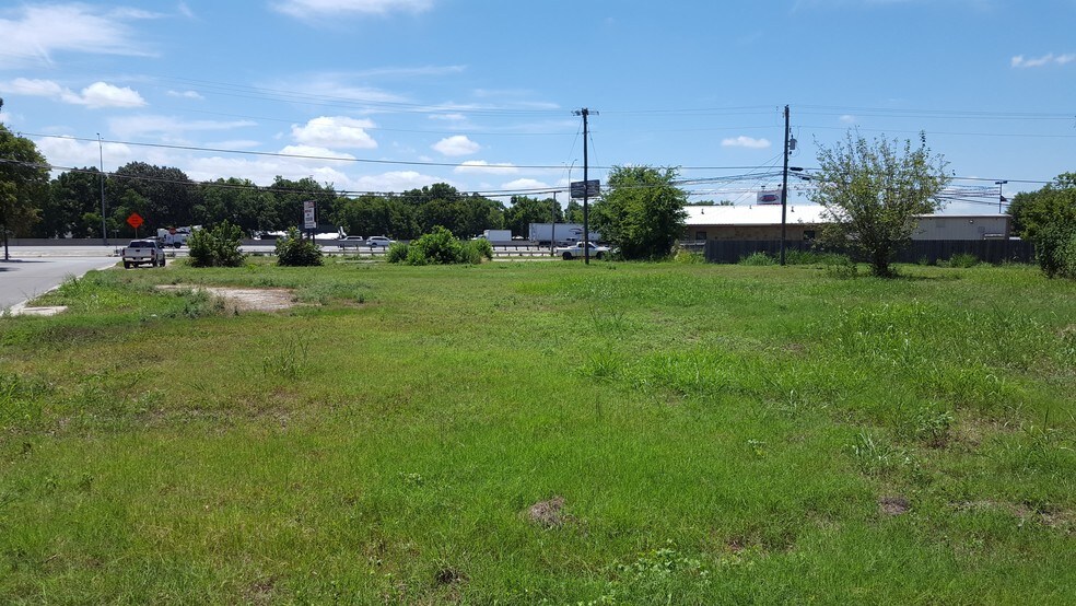 More Photos Of 711 N IH-35, San Marcos Land For Sale