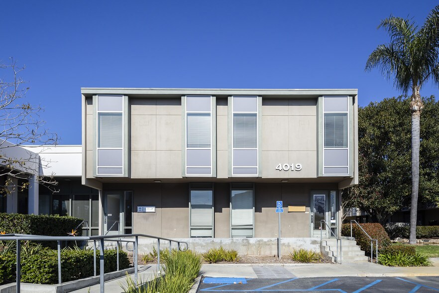 More Photos Of 4019 Westerly Pl, Newport Beach Office For Lease