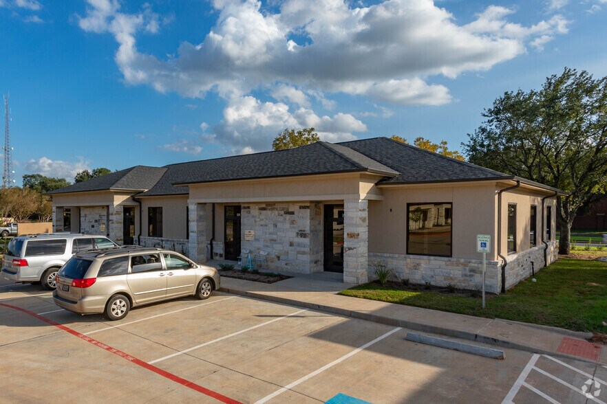 More Photos Of 4220 Cartwright Rd, Missouri City Medical For Sale