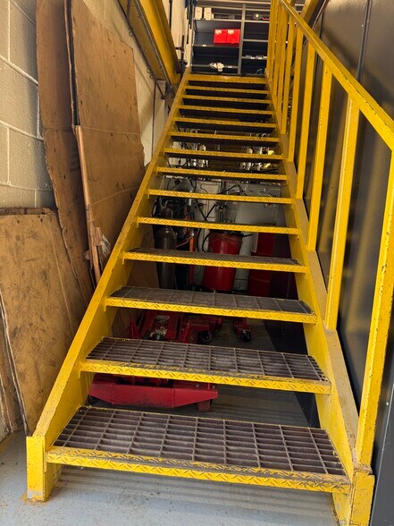 More Photos Of 4881 Pittsburgh Rd, Harrisville Light Distribution For Sale