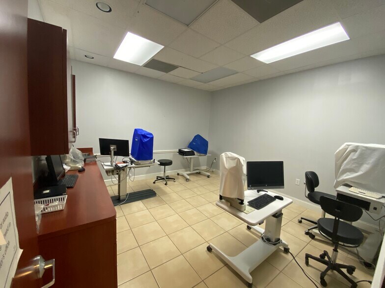 More Photos Of 3531 S Town Center Blvd, Sugar Land Medical For Lease