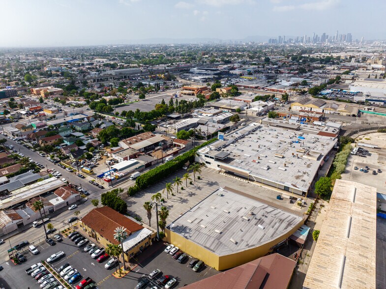 More Photos Of 6100 S Wilmington Ave, Huntington Park Manufacturing For Sale