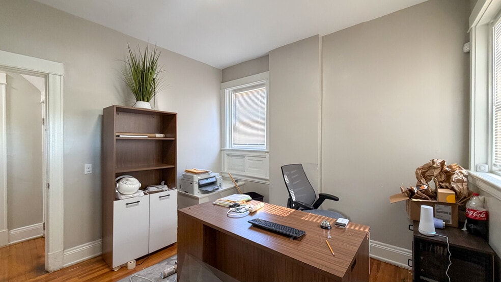 More Photos Of 2100 Auburn Ave, Cincinnati Office For Sale