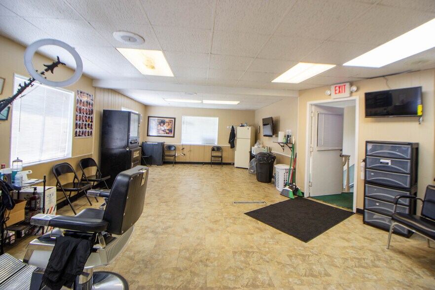 More Photos Of 23750 Gratiot Ave, Eastpointe Office Residential For Sale