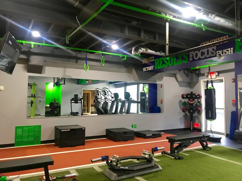 More Photos Of 2940 Dekalb Pike, Norristown Freestanding For Sale