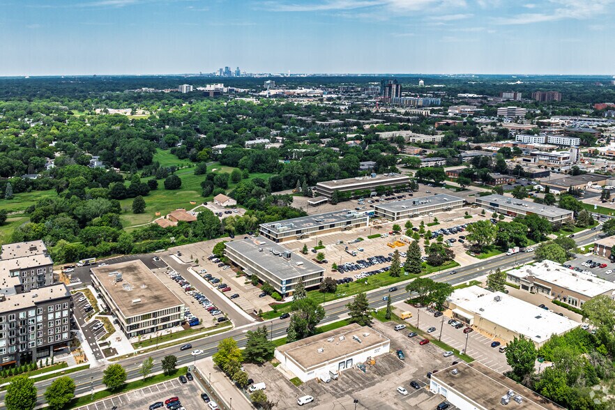 More Photos Of 4600 W 77th St, Edina Unknown For Lease