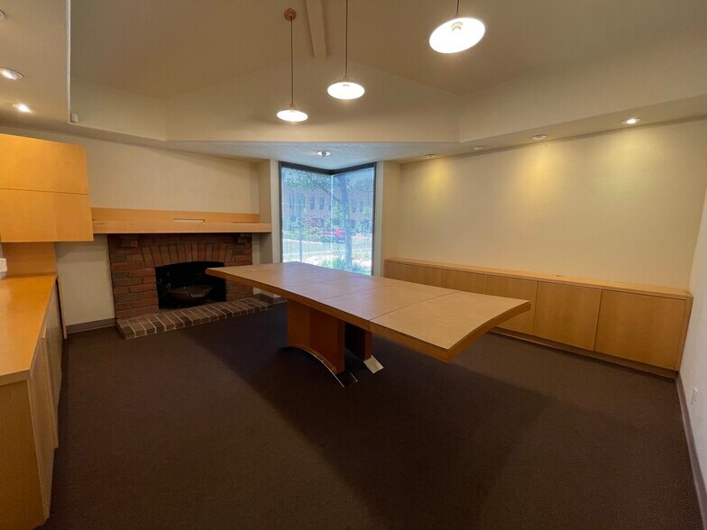 More Photos Of 3151 Airway Ave, Costa Mesa Medical For Lease