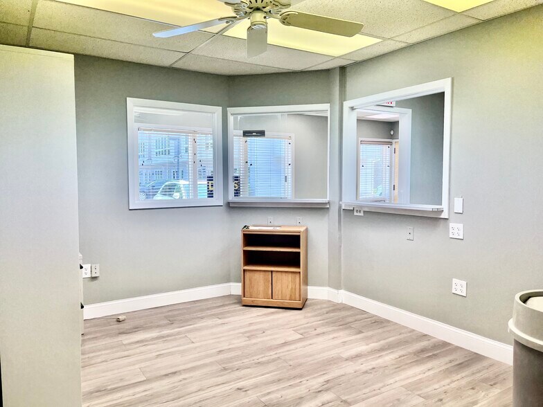 More Photos Of 1594-1600 US Highway 130, North Brunswick Medical For Lease