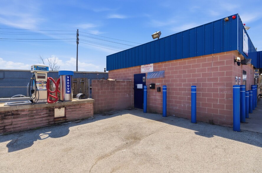 More Photos Of 16436 Miles Rd, Cleveland Carwash For Sale