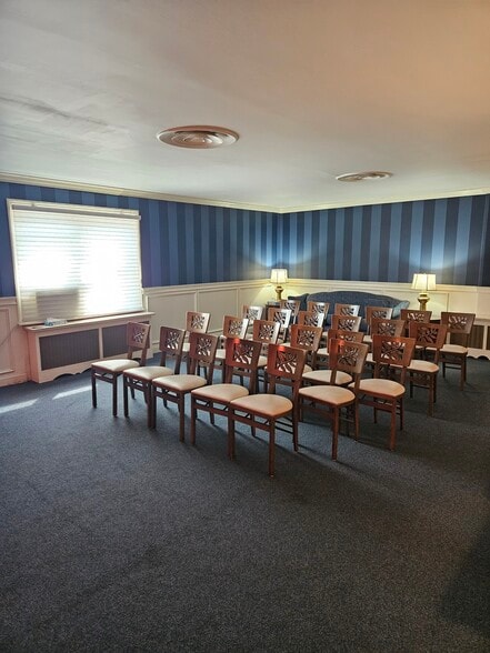 More Photos Of 1238 Cross Bay Blvd, Broad Channel Flex For Sale