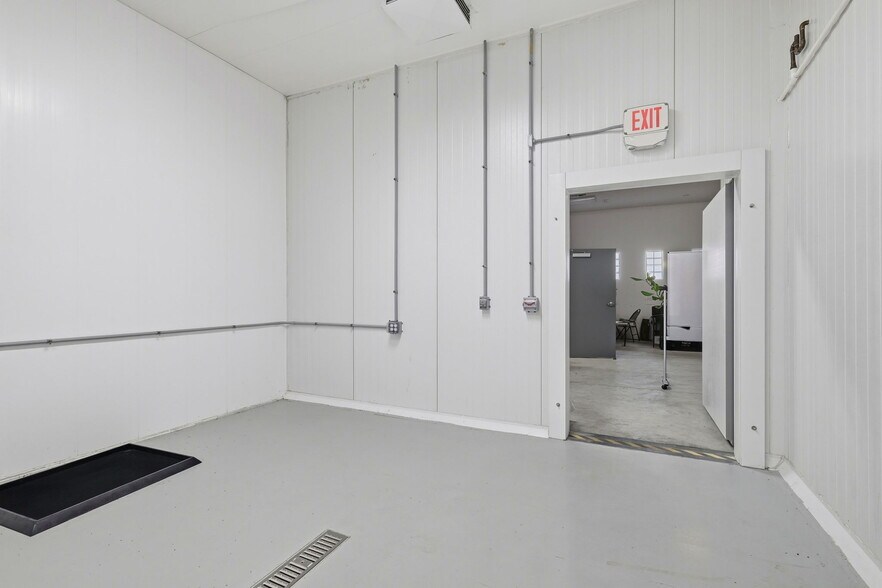 More Photos Of 1035 17th Ave, Santa Cruz Warehouse For Sale