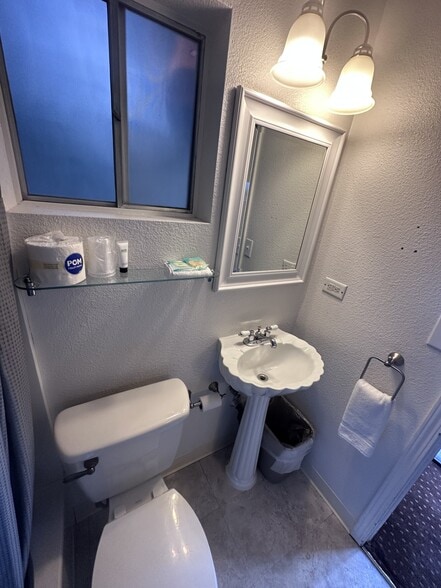 More Photos Of 430 S C St, Virginia City Hotel For Sale