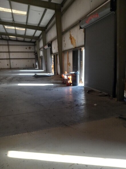 More Photos Of 5765 Miller Ct, Columbus Warehouse For Lease