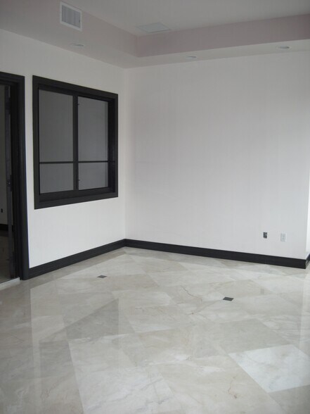 More Photos Of 8501 SW 124th Ave, Miami Medical For Lease