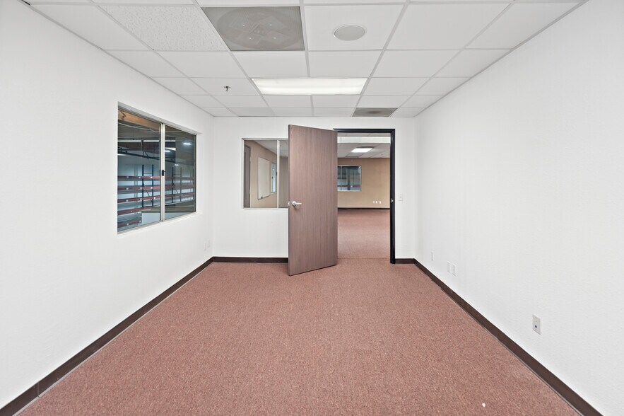 More Photos Of 1461 S Balboa Ave, Ontario Warehouse For Lease