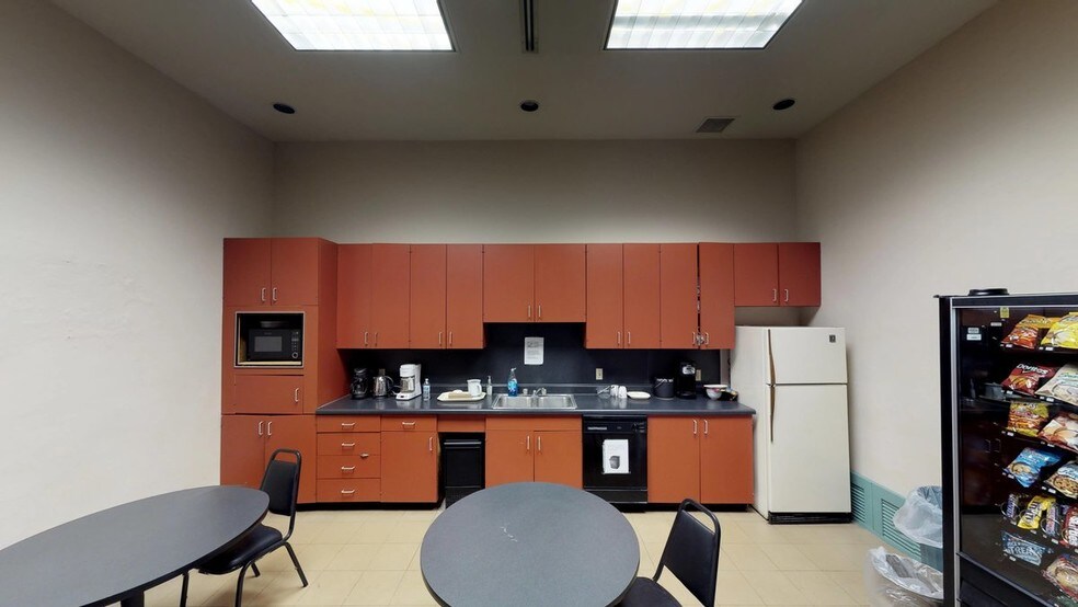 More Photos Of 700 Camp St, New Orleans Coworking Space