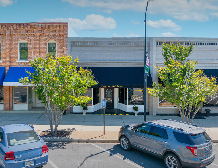 Primary Photo Of 168 2nd St, Cheraw Restaurant For Sale