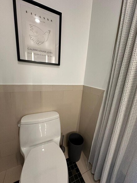 More Photos Of 17315 Collins Ave, Sunny Isles Beach Hotel For Sale