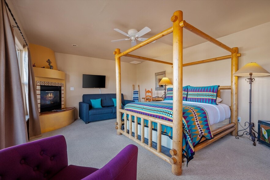 More Photos Of 10 Rojo Dr, Sedona Hotel For Sale