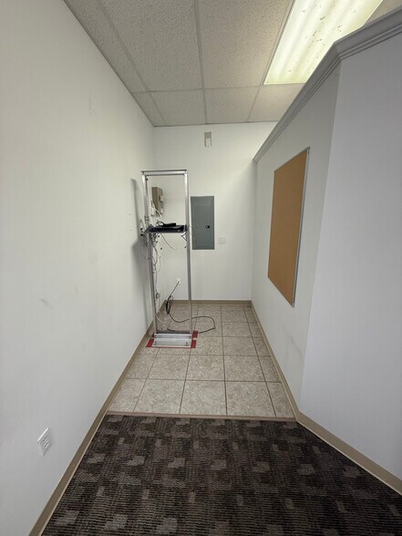 More Photos Of 1103 S 16th St, Clarinda General Retail For Lease